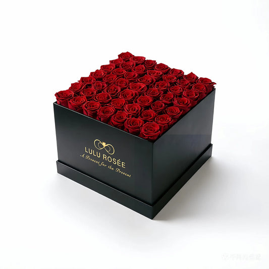 LULU ROSÉE large square box red roses black classic box on white background