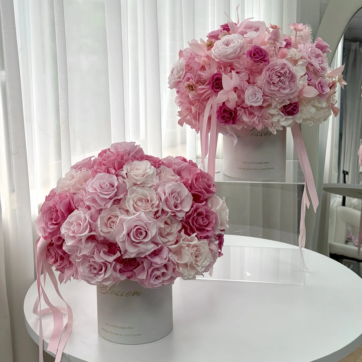LULU ROSÉE Monochrome Pink Rose Garden Bucket, Dual Display of Small and Large Preserved Rose Hug Buckets